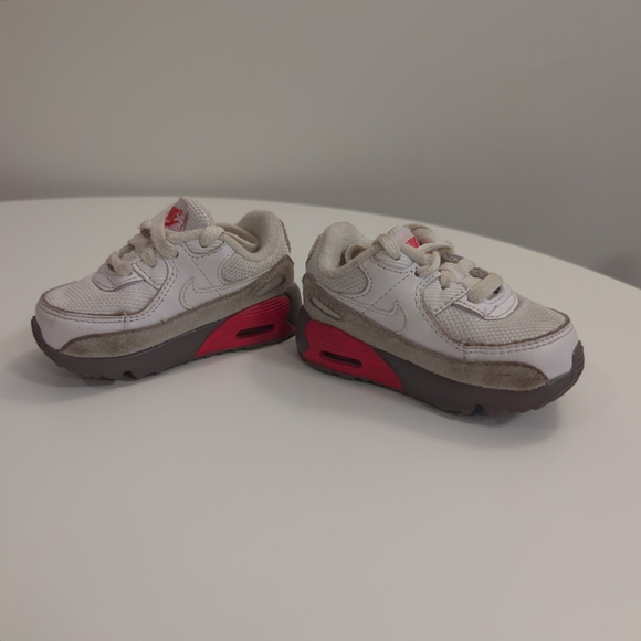 Nike sz4 Toddler AirMax Sneakers - Picture 3 of 6